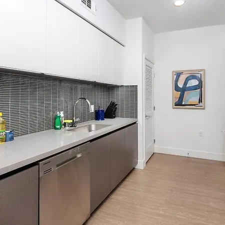 Timeless Glamour: Luxury Condo In K-Town Los Angeles Esterno foto